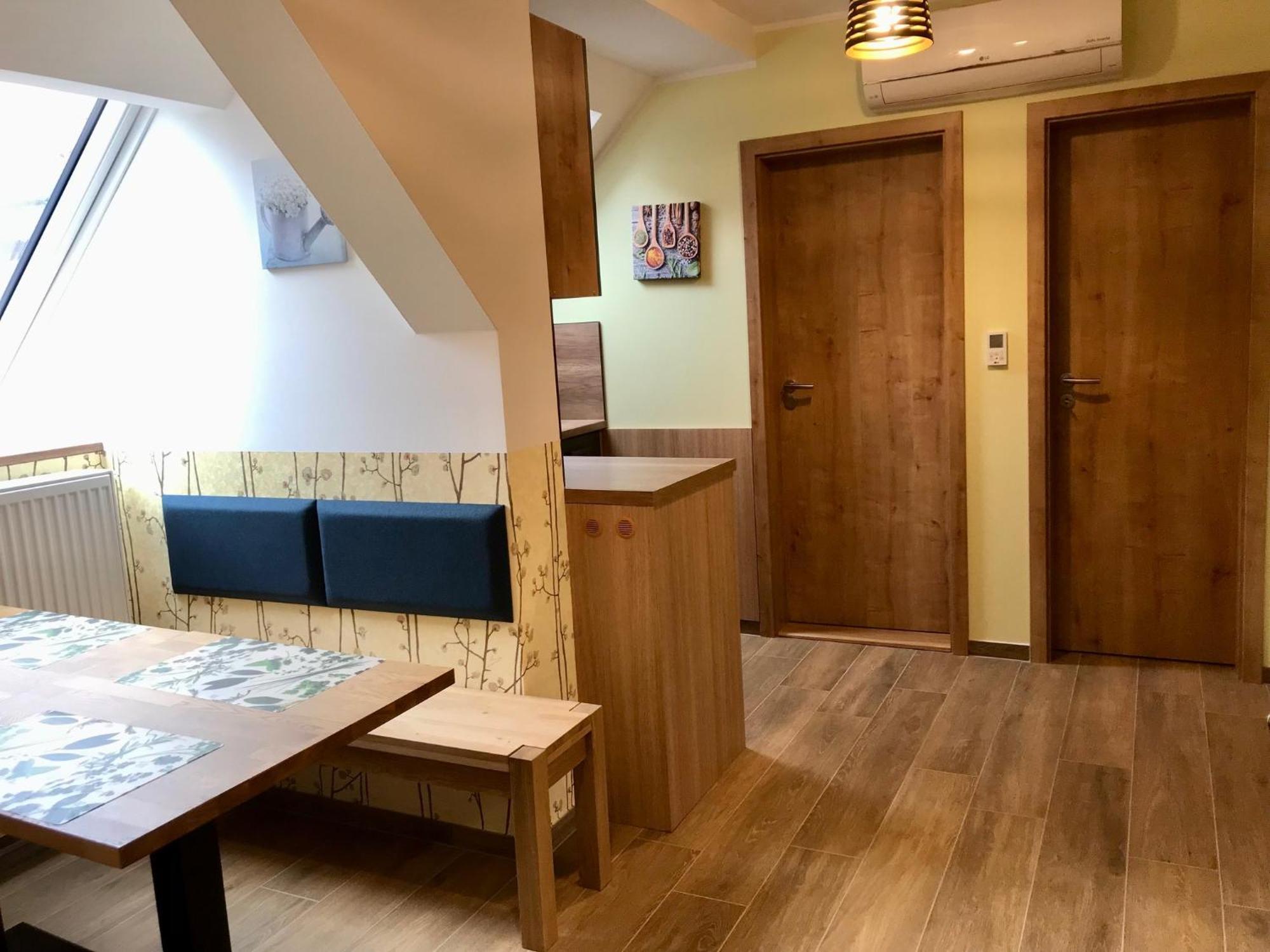 Golden Wood Apartments Plzeň Extérieur photo